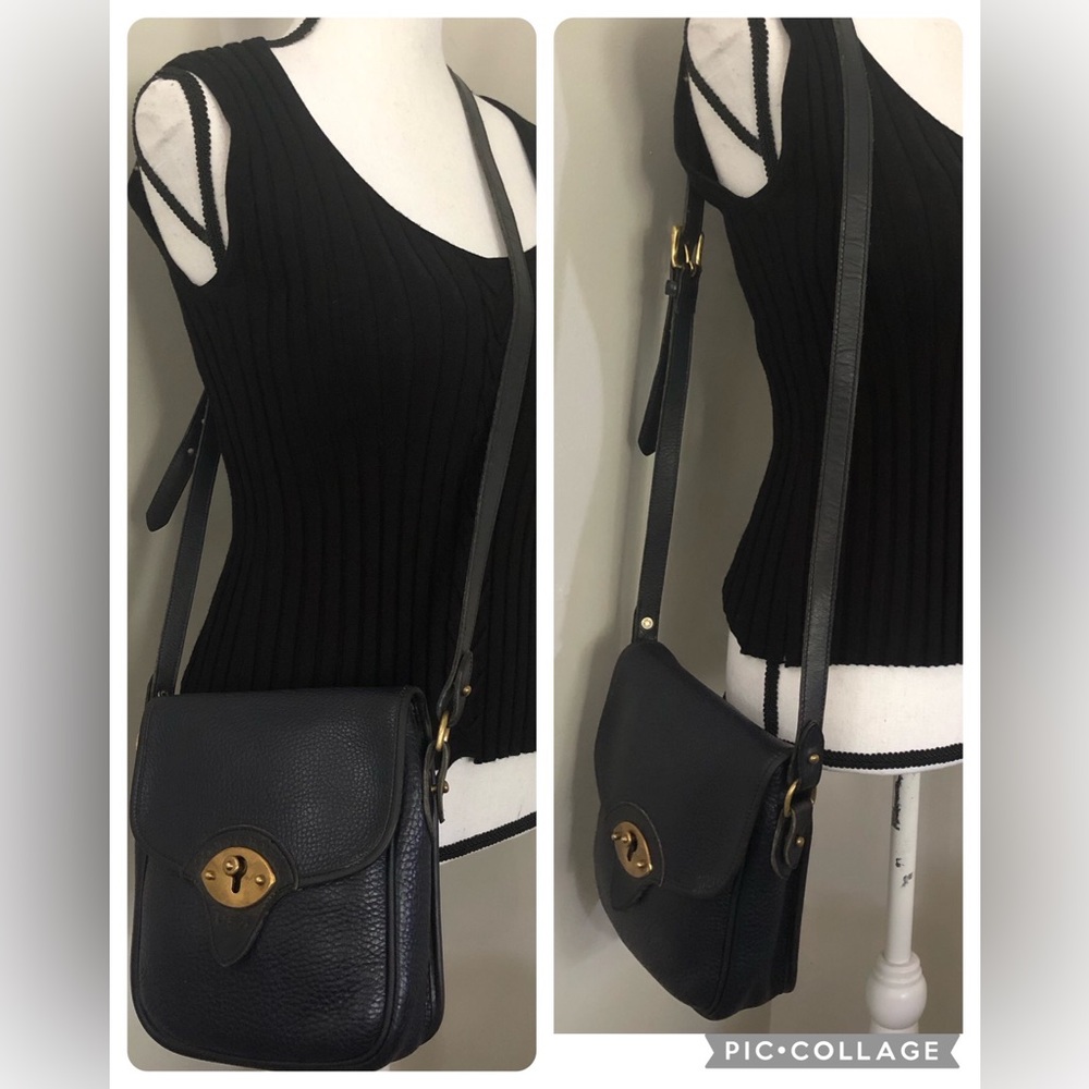 VTG DOONEY & BOURKE All Weather Leather Crossbody Bag